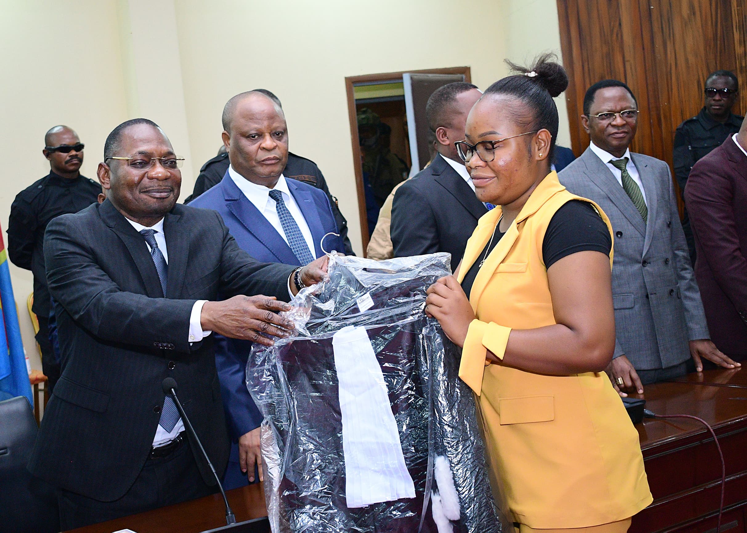 pgcassation, PG Monsieur Firmin MVONDE MAMBU
Procureur Général Près la Cour de Cassation remise des toges